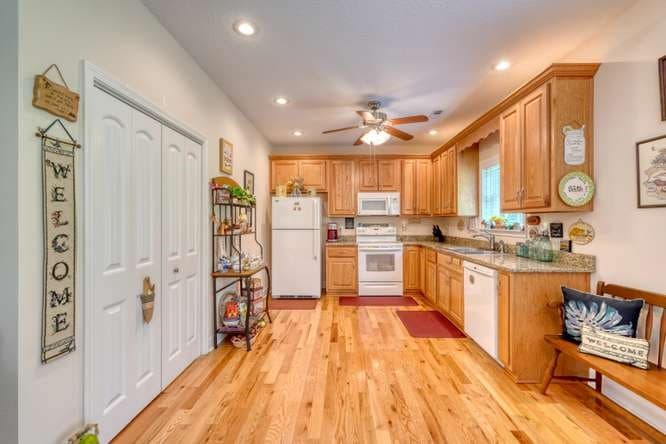 200 Gold Leaf Lane, Murphy NC 28906 - Photo