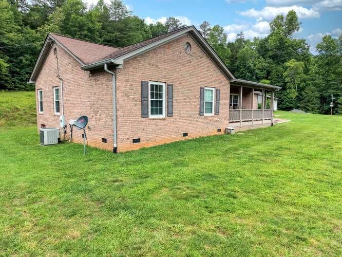 200 Gold Leaf Lane, Murphy NC 28906 - Photo
