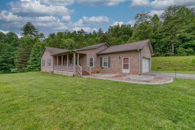 200 Gold Leaf Lane, Murphy NC 28906 - Primary photo