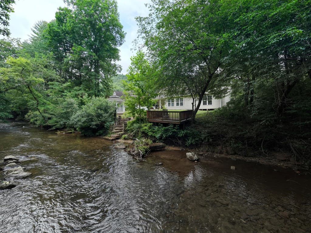 2187 Big Pine Drive, Hiawassee GA 30546 - Photo