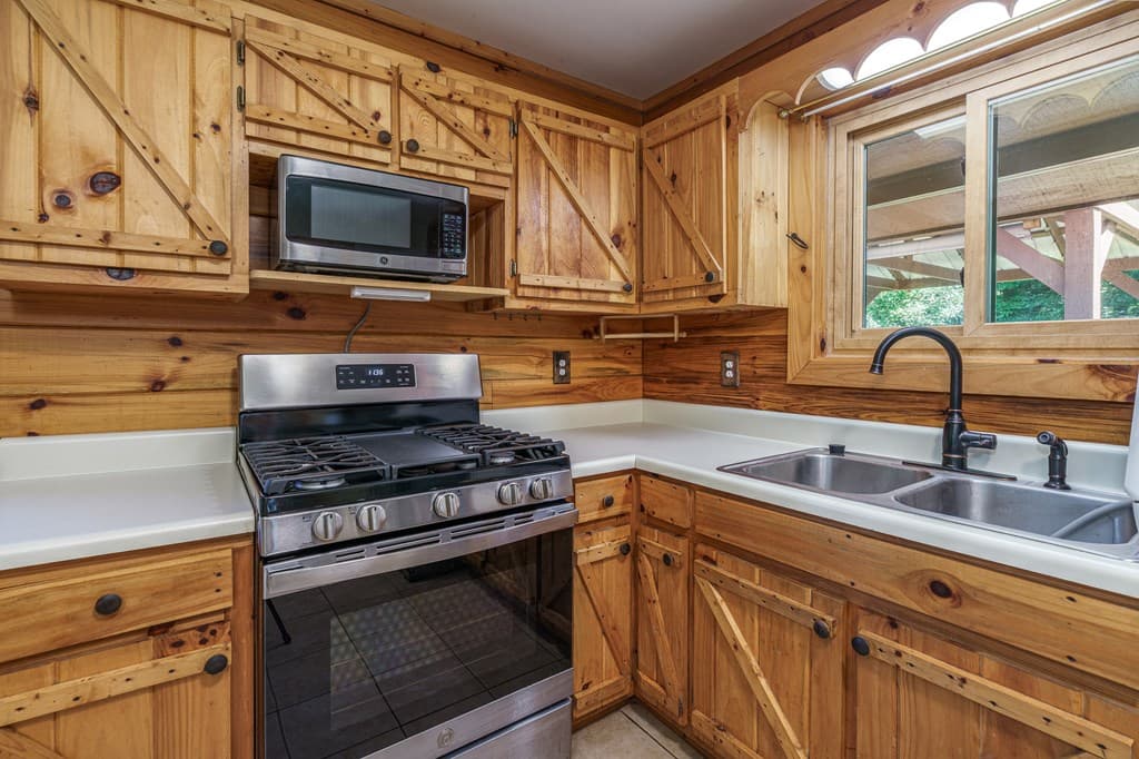 44 Red Wolf Trail, Blairsville GA 30512 - Photo