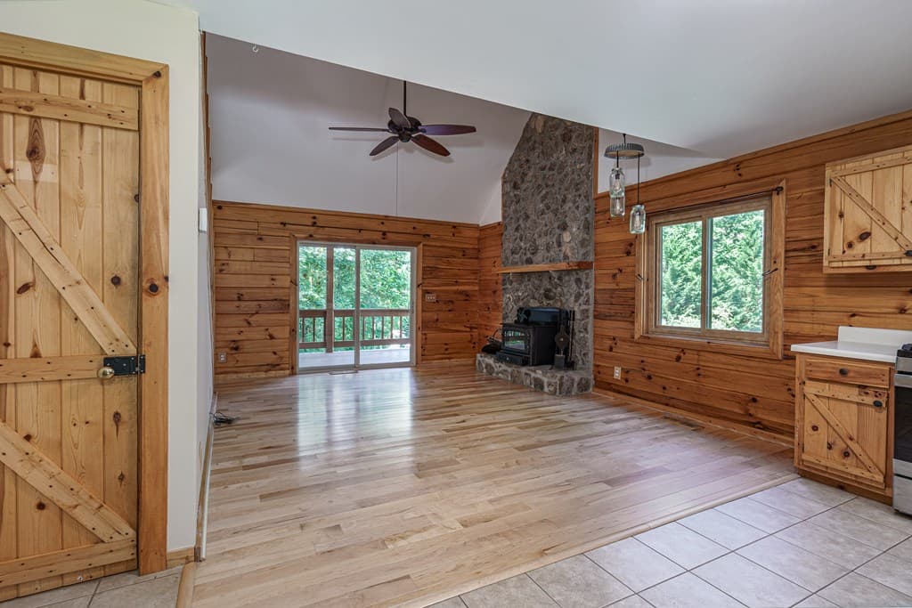 44 Red Wolf Trail, Blairsville GA 30512 - Photo