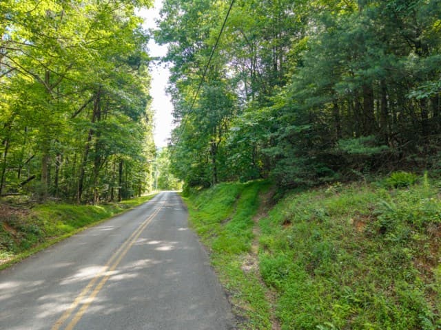 5198 Flat Branch Road, Ellijay GA 30540 - Photo