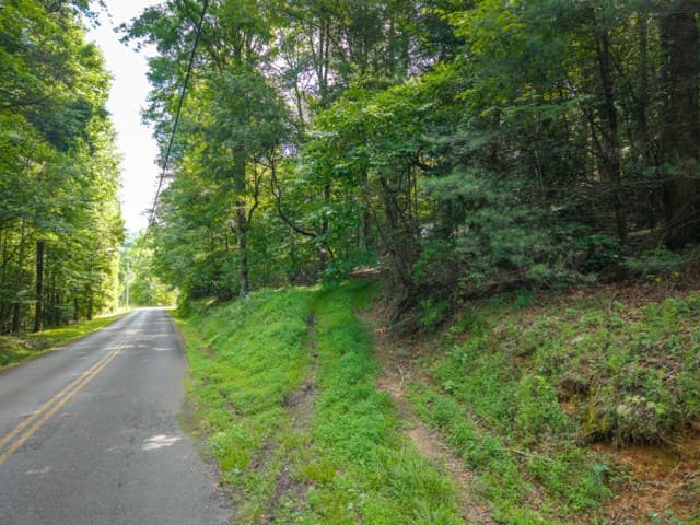 5198 Flat Branch Road, Ellijay GA 30540 - Photo