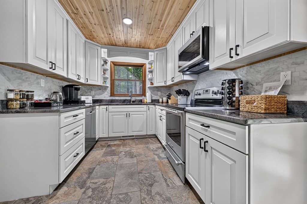 98 Bear Lane, Blue Ridge GA 30513 - Photo
