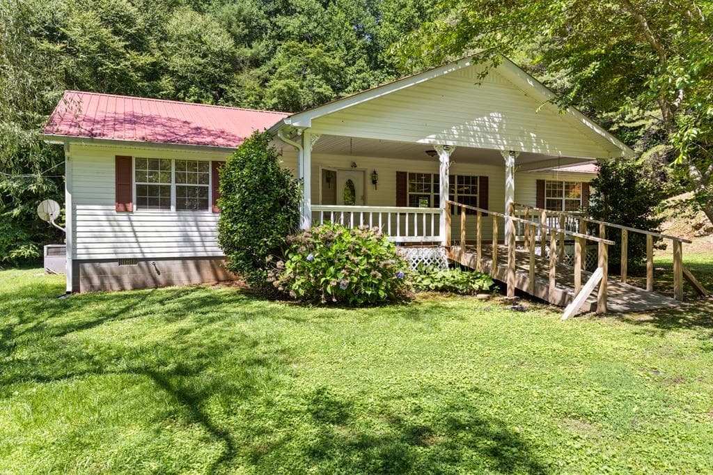 51 Haddock Drive, Blue Ridge GA 30513 - Primary photo