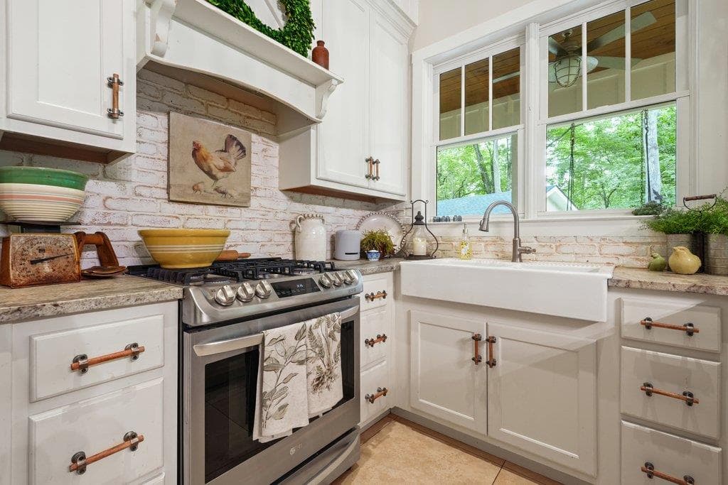 331 Blackberry Trail, Ball Ground GA 30107 - Photo