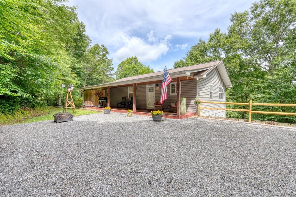 2228 Walls Mountain Road, Hiawassee GA 30546 - Photo