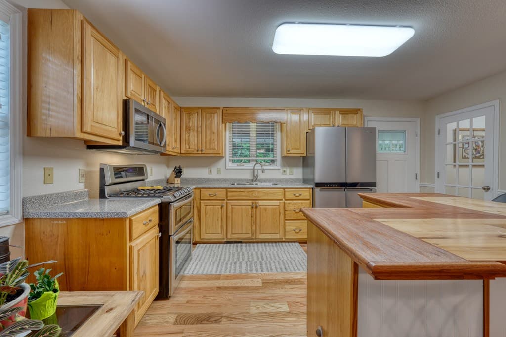2228 Walls Mountain Road, Hiawassee GA 30546 - Photo