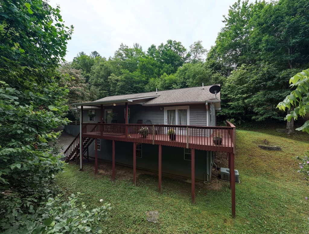 2228 Walls Mountain Road, Hiawassee GA 30546 - Photo
