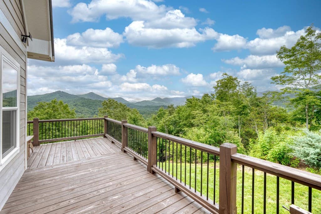 2368 Haven Heights Road, Hiawassee GA 30546 - Photo