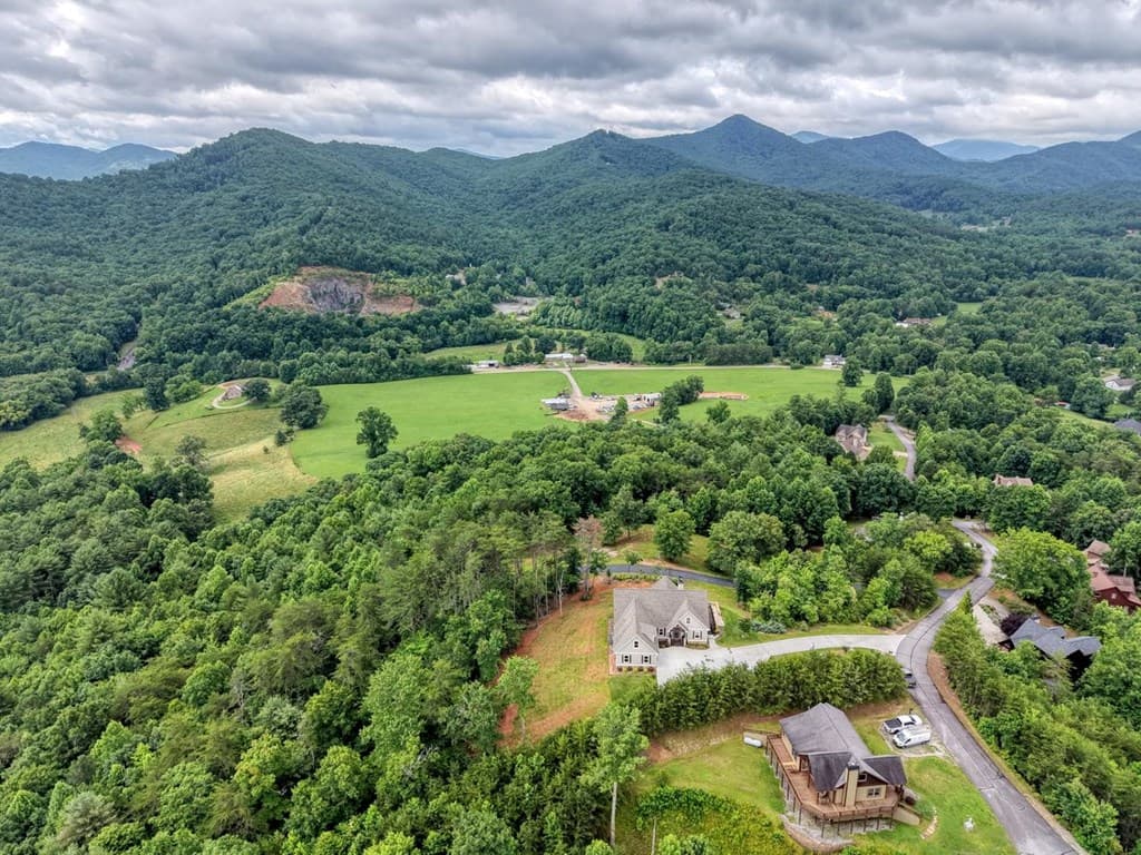 2368 Haven Heights Road, Hiawassee GA 30546 - Photo