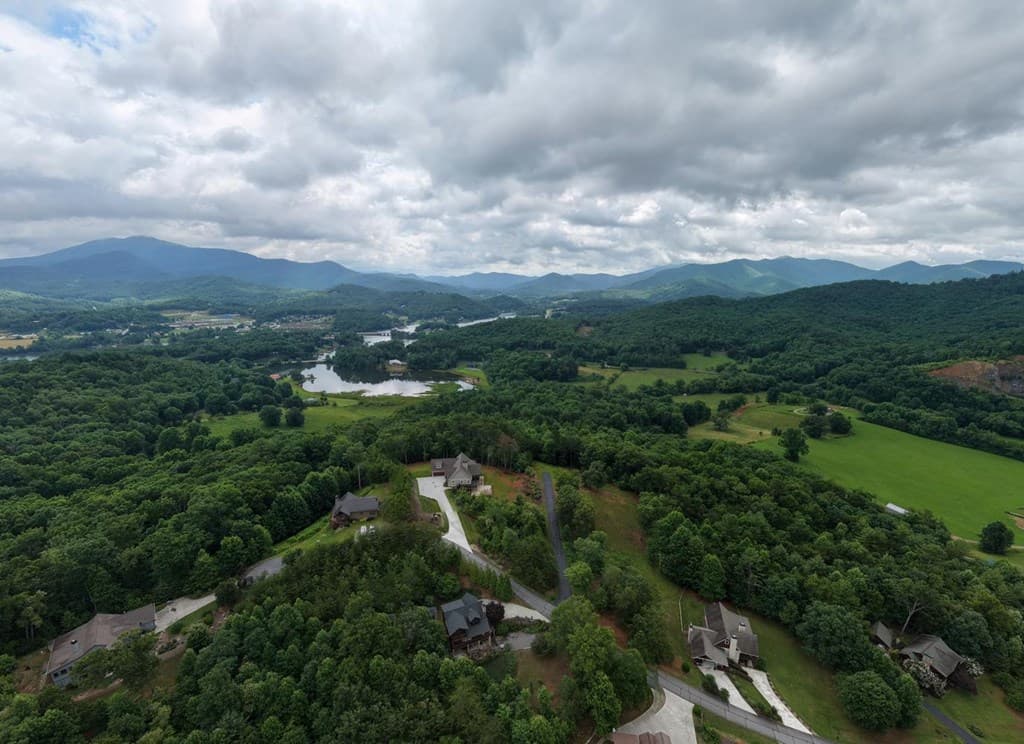 2368 Haven Heights Road, Hiawassee GA 30546 - Photo