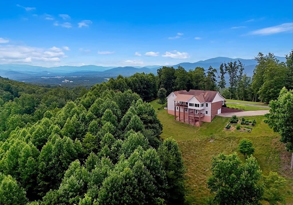 237 Terrace Lane, Blairsville GA 30512 - Photo