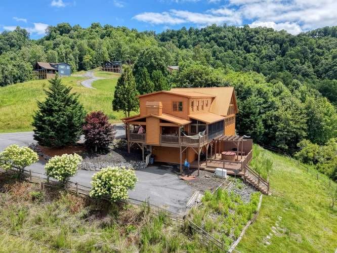 628 Madison Lane, Brasstown NC 28902 - Photo