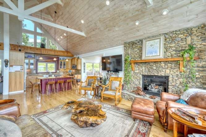 628 Madison Lane, Brasstown NC 28902 - Photo