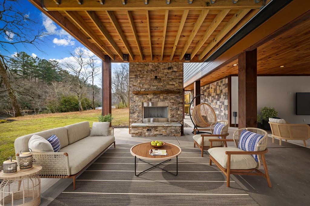 494 Riverbend Manor, Blue Ridge GA 30513 - Photo