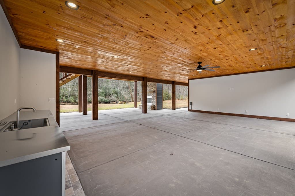 494 Riverbend Manor, Blue Ridge GA 30513 - Photo