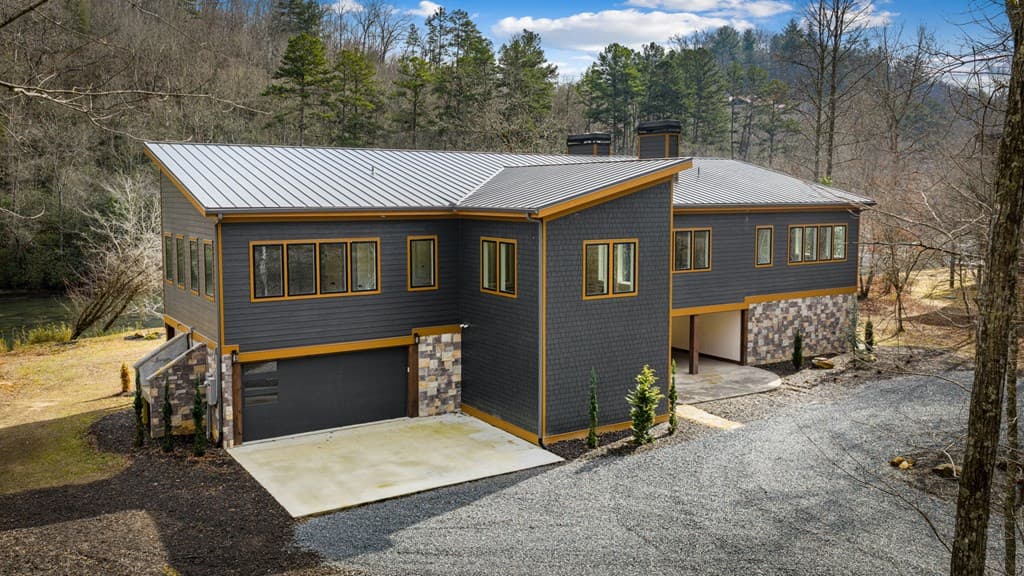 494 Riverbend Manor, Blue Ridge GA 30513 - Photo