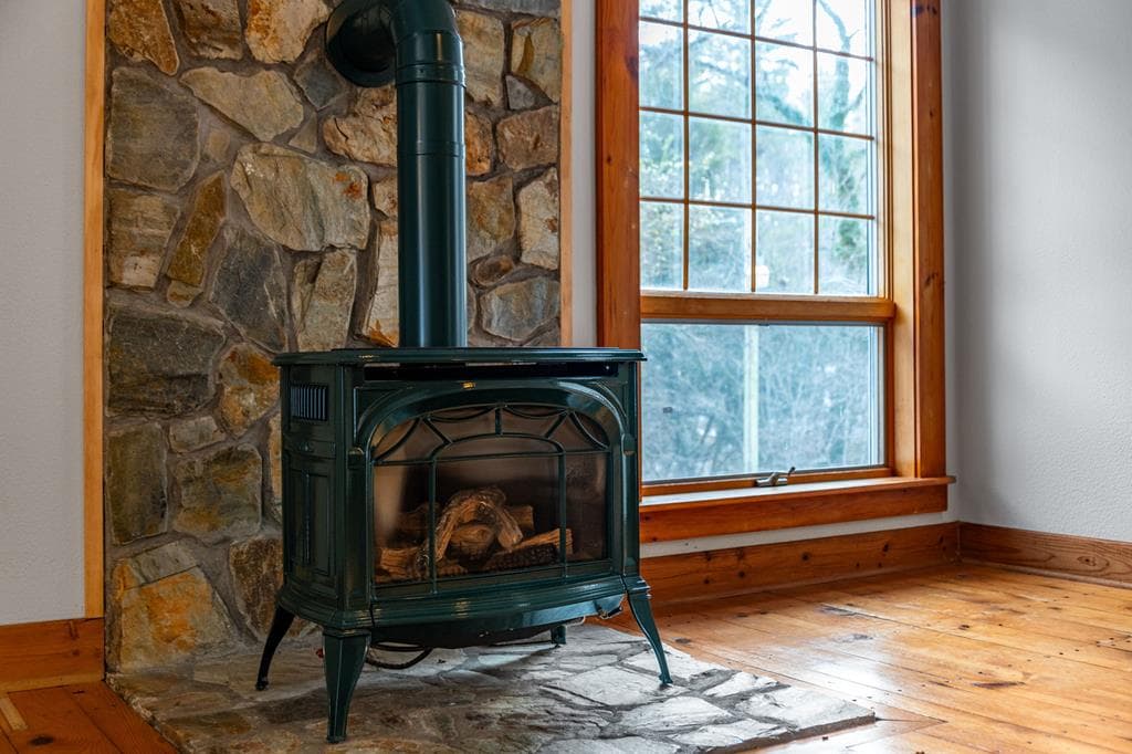 102 Captains Cove, Blairsville GA 30512 - Photo