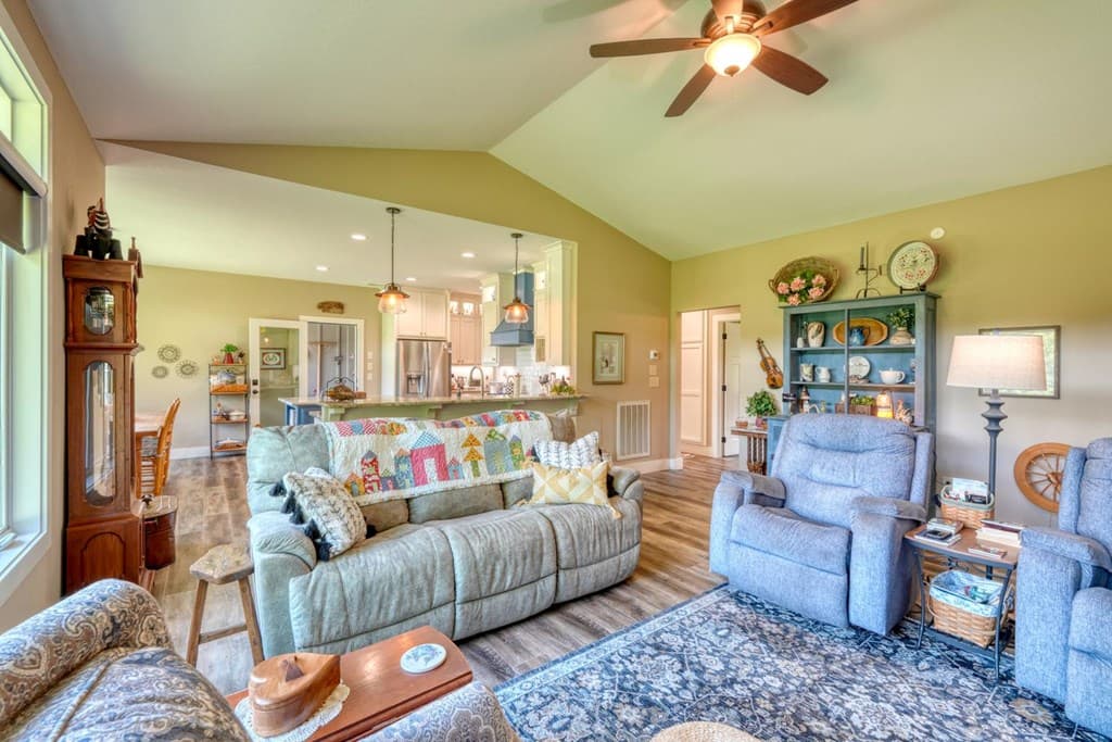 314 Winchester Cove Road, Hayesville NC 28904 - Photo