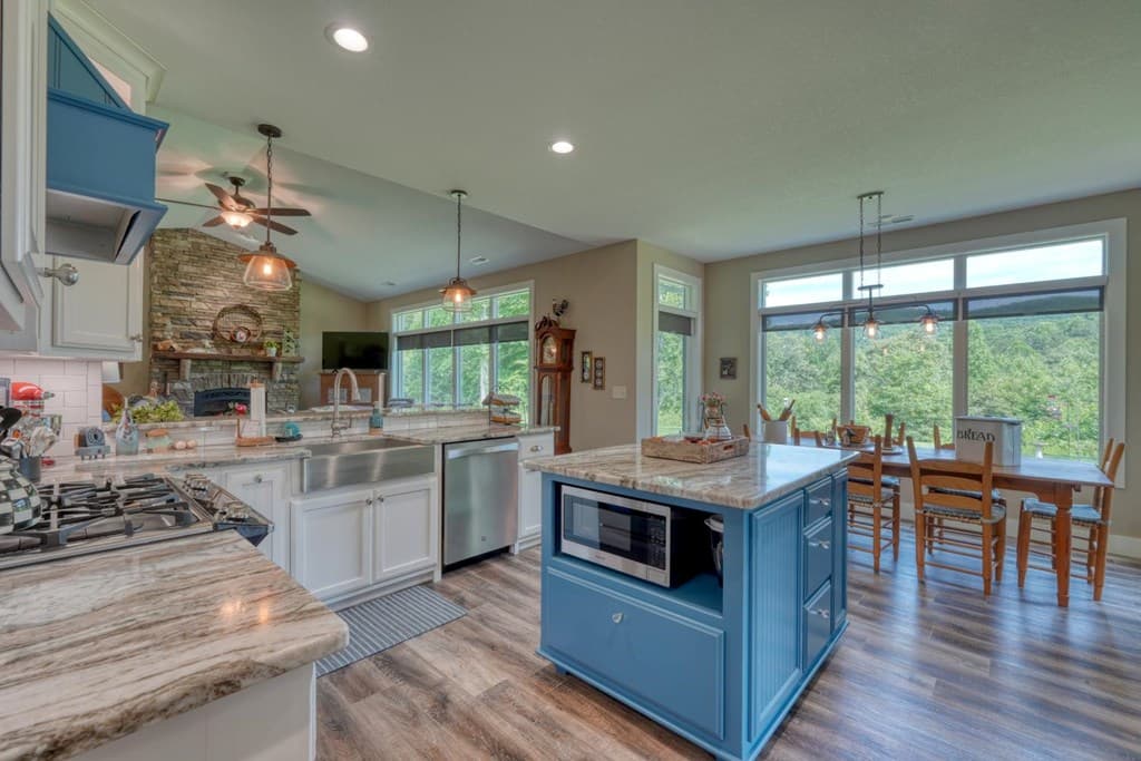 314 Winchester Cove Road, Hayesville NC 28904 - Photo