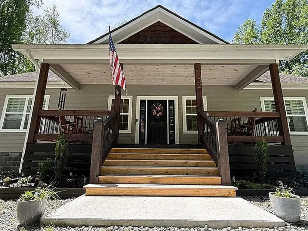52 Hickory Ridge Drive, Ellijay GA 30536 - Primary photo