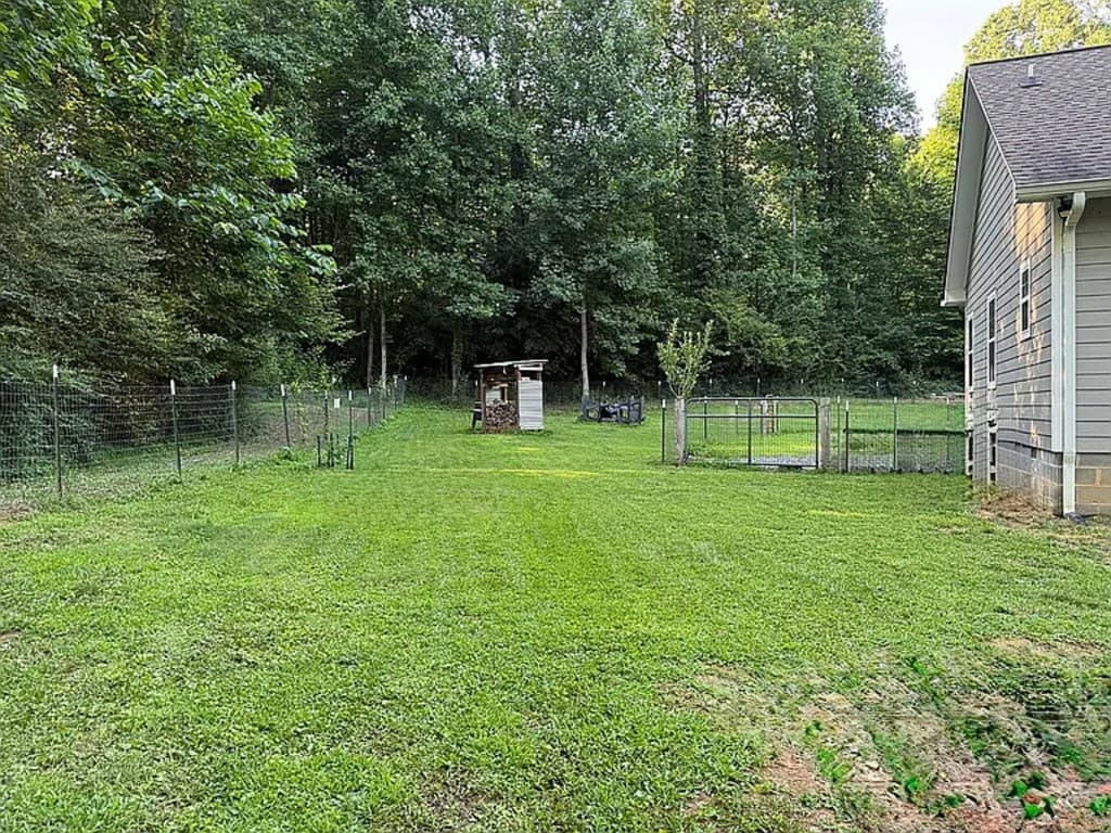 52 Hickory Ridge Drive, Ellijay GA 30536 - Photo