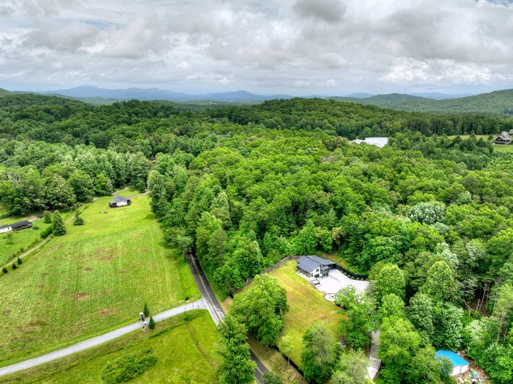 717 Bearden Road, Blue Ridge GA 30513 - Photo