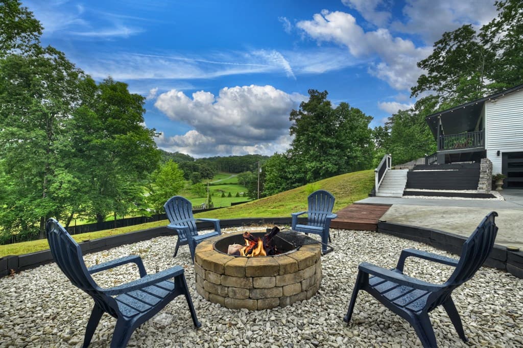 717 Bearden Road, Blue Ridge GA 30513 - Photo