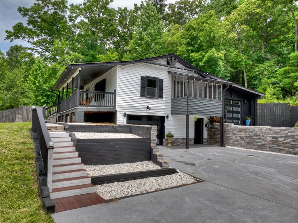 717 Bearden Road, Blue Ridge GA 30513 - Photo