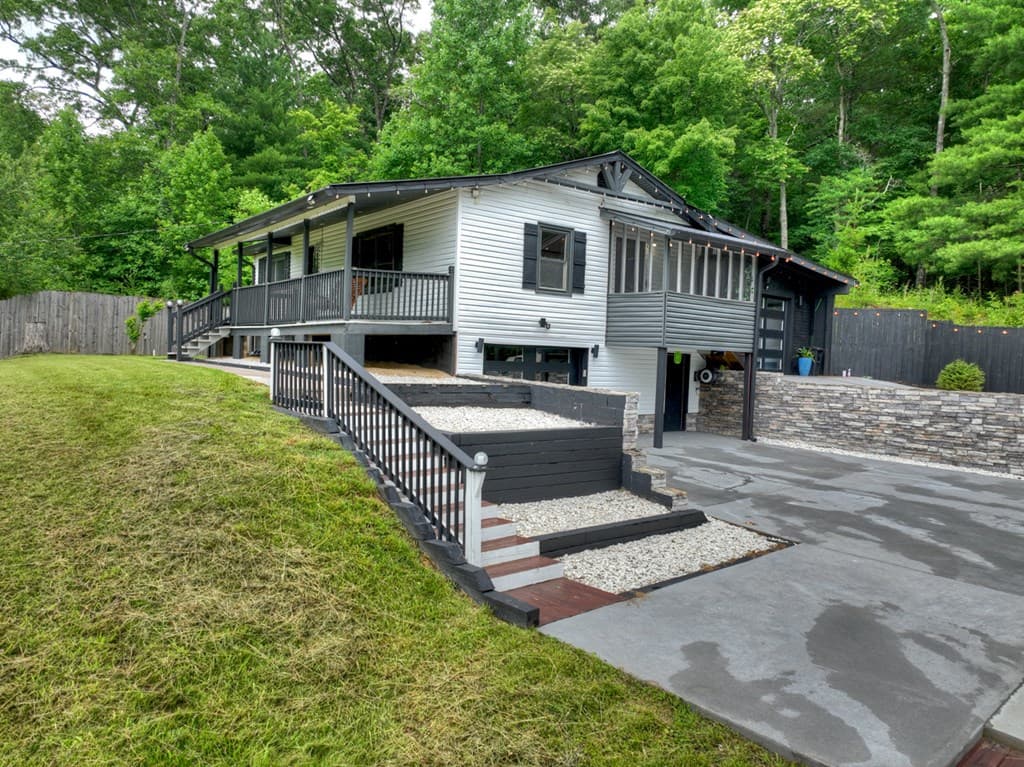 717 Bearden Road, Blue Ridge GA 30513 - Photo