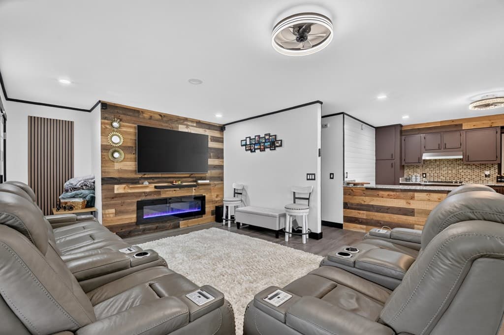 717 Bearden Road, Blue Ridge GA 30513 - Photo