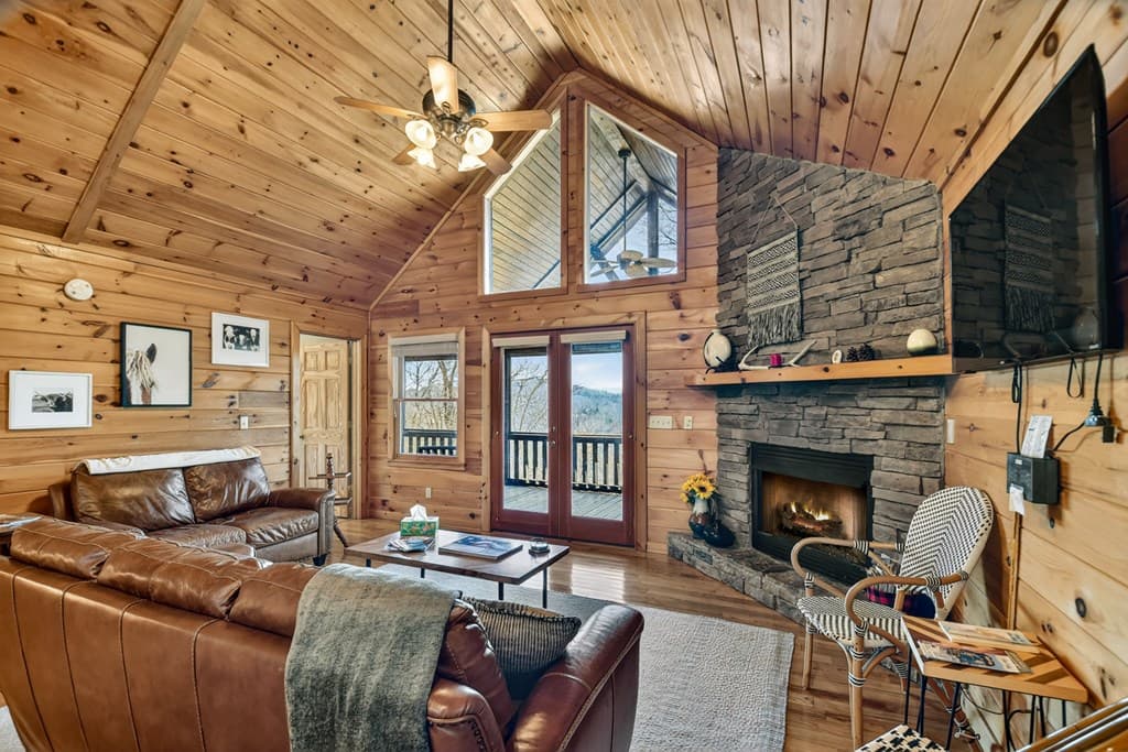 195 Trina Lane, Blue Ridge GA 30513 - Photo