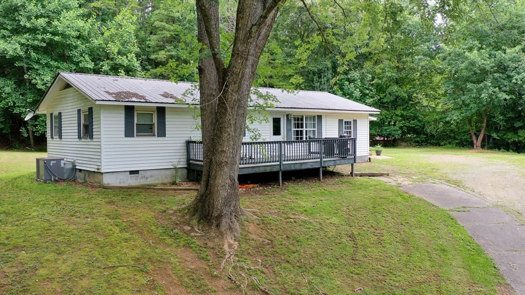 147 Lance Cove Road, Hayesville SC 29804 - Photo