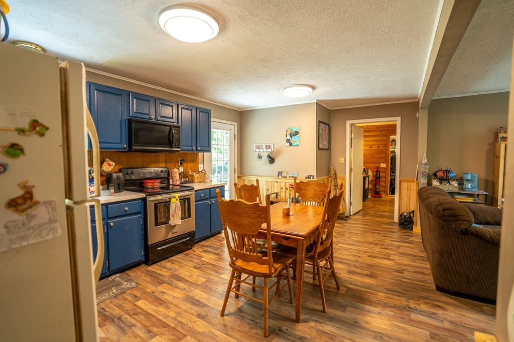 147 Lance Cove Road, Hayesville SC 29804 - Photo