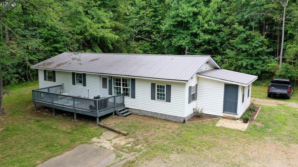 147 Lance Cove Road, Hayesville SC 29804 - Primary photo