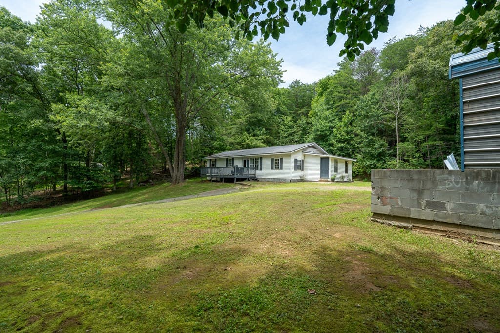147 Lance Cove Road, Hayesville SC 29804 - Photo