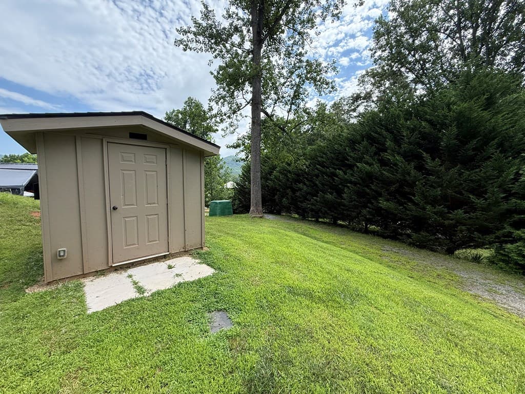 248 Ledford Chapel Road, Hayesville NC 28904 - Photo