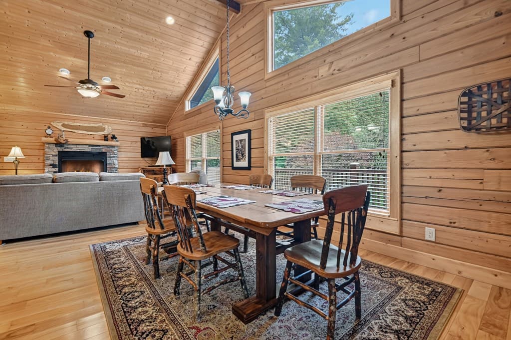 536 Delta Way, Blue Ridge GA 30513 - Photo