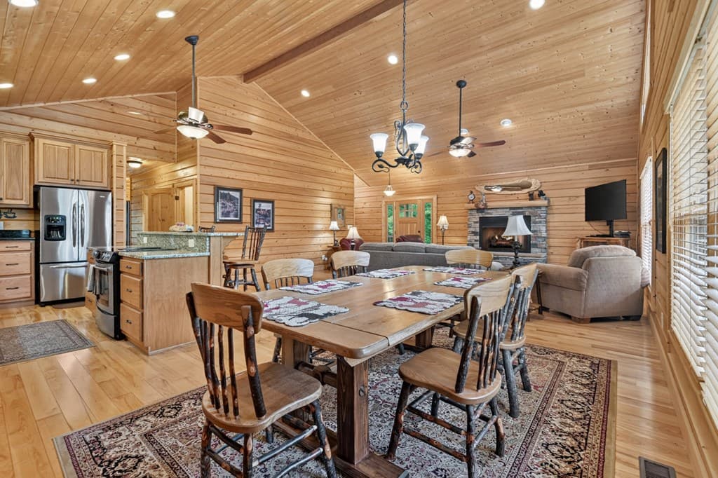536 Delta Way, Blue Ridge GA 30513 - Photo
