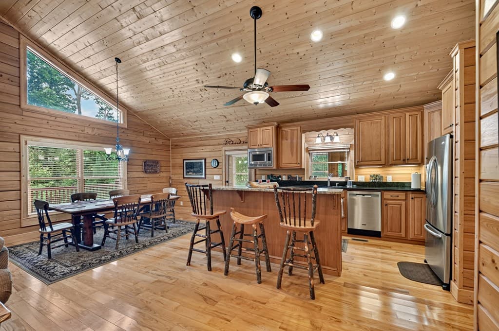 536 Delta Way, Blue Ridge GA 30513 - Photo