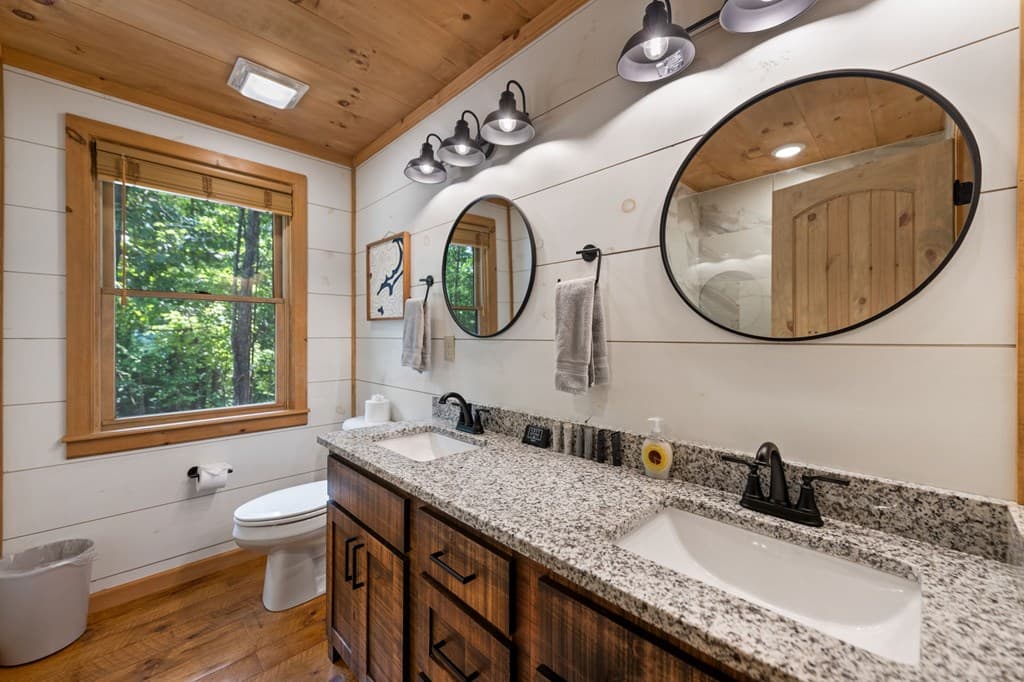 391 Little Bushy Head Road, Blue Ridge GA 30513 - Photo