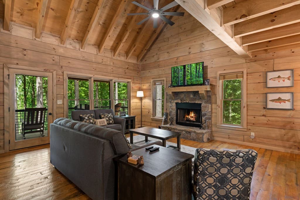 391 Little Bushy Head Road, Blue Ridge GA 30513 - Photo