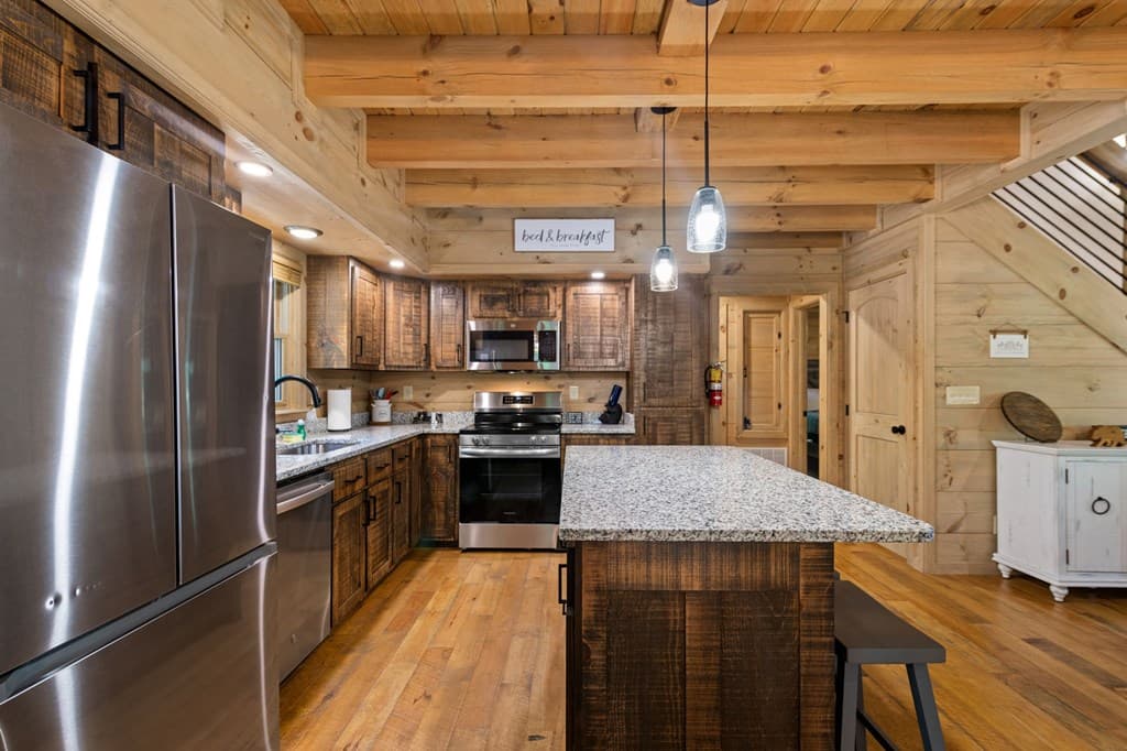 391 Little Bushy Head Road, Blue Ridge GA 30513 - Photo