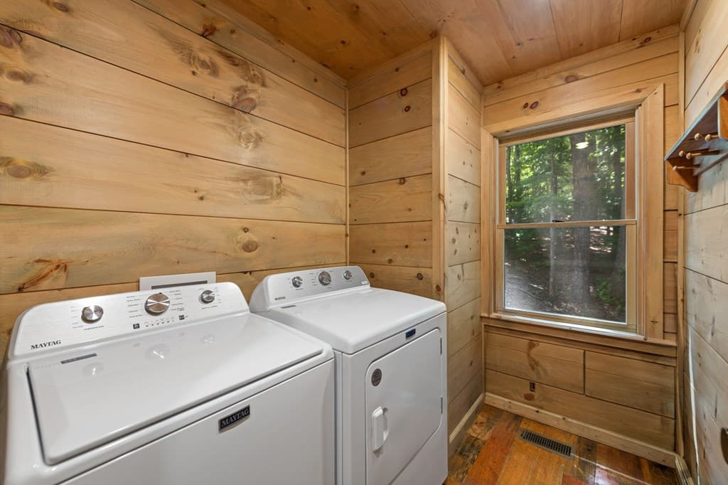 391 Little Bushy Head Road, Blue Ridge GA 30513 - Photo