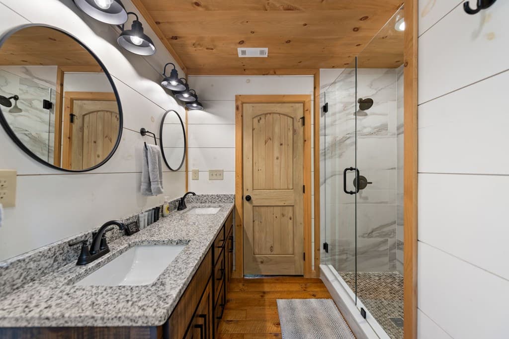 391 Little Bushy Head Road, Blue Ridge GA 30513 - Photo