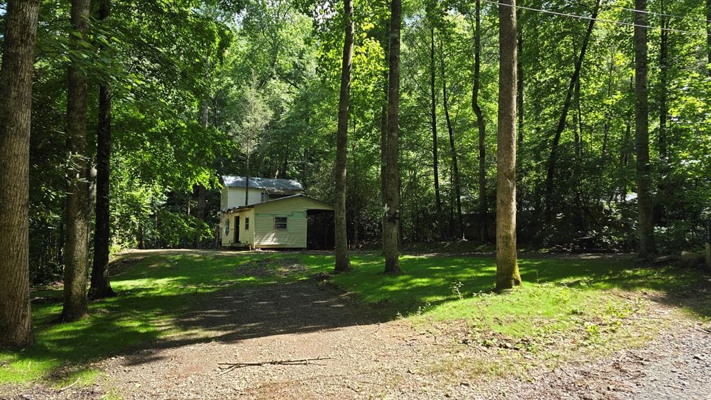 1536 Creek Road, Hiawassee GA 30546 - Primary photo