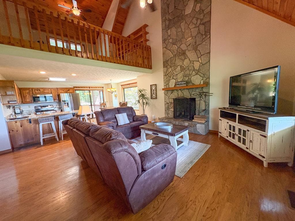 403 Buzzard Roost Road, Blairsville GA 30512 - Photo