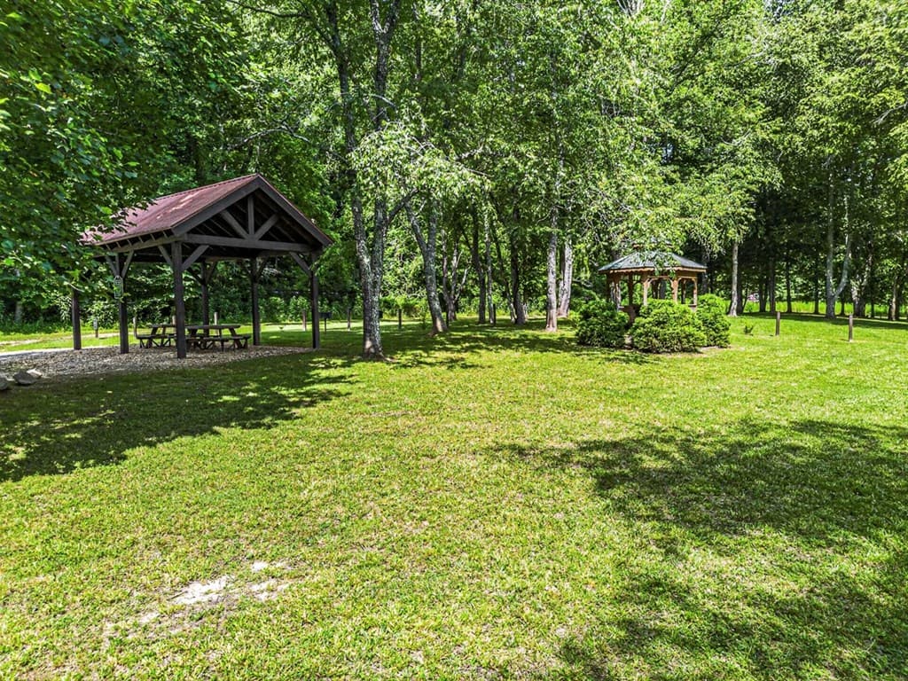 605 Toccoa Preserve Lane, Blue Ridge GA 30513 - Photo